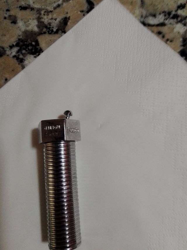 Mechero tornillo