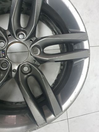 UNA llanta BMW serie 1 F20 18" style 461