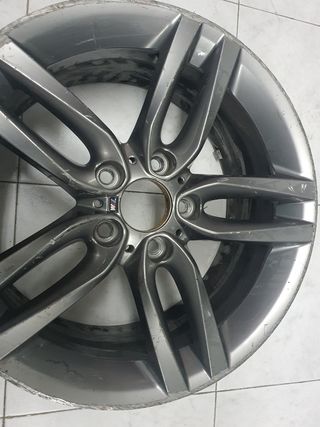 UNA llanta BMW serie 1 F20 18" style 461