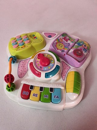 Mesita parlanchina Vtech 2 en 1