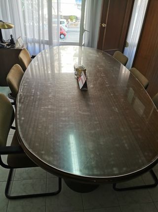 Mesa despacho ovalada maciza