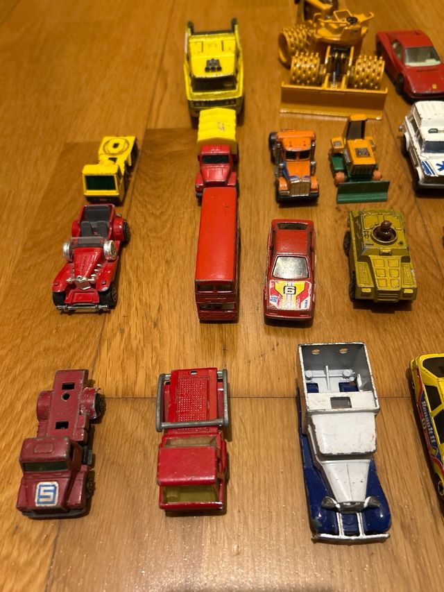 Lote de coches antiguos