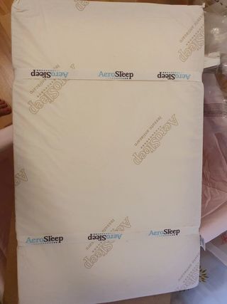 Colchon minicuna y protector antiaxfisia Aerosleep