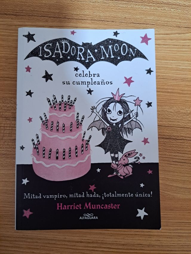 Libro Isadora Moon 3. Regalo para Navidad