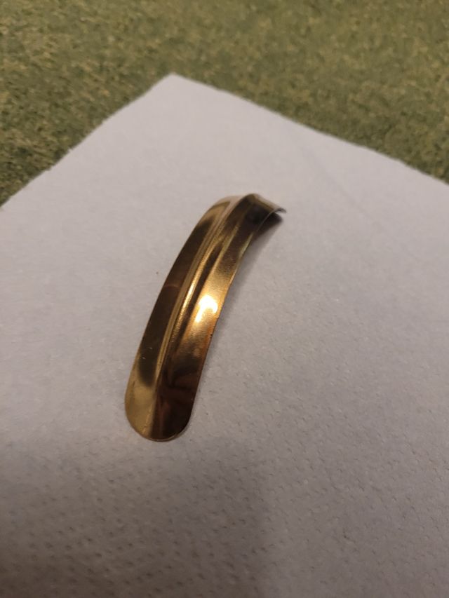 Protector codo para saxofón alto