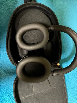 Sony WH-1000XM5