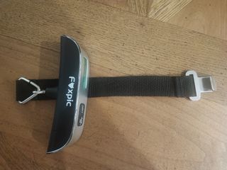 Bilancia pesa valigia