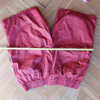 Bermuda hombre Decathlon rojo