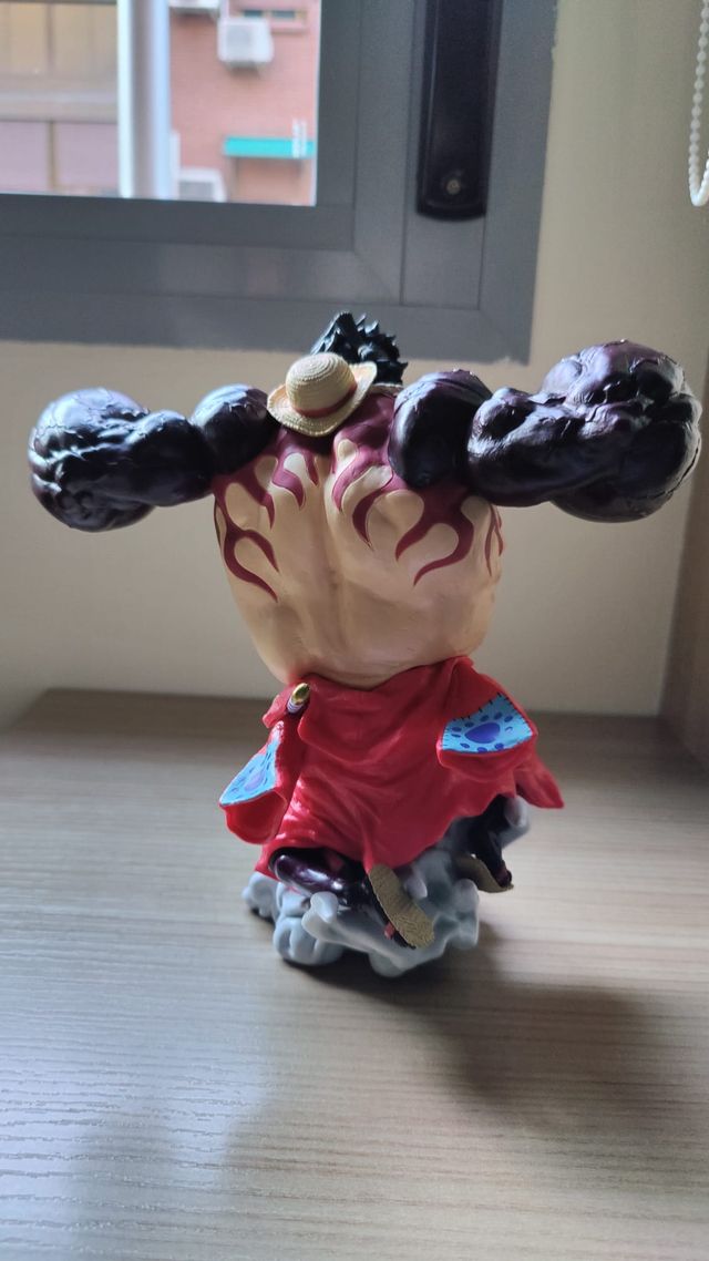 Figura one piece Luffy Gear 4