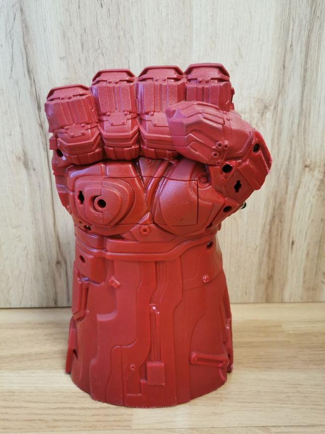 GUANTE - PUÑO ORIGINAL MARVEL DE THANOS