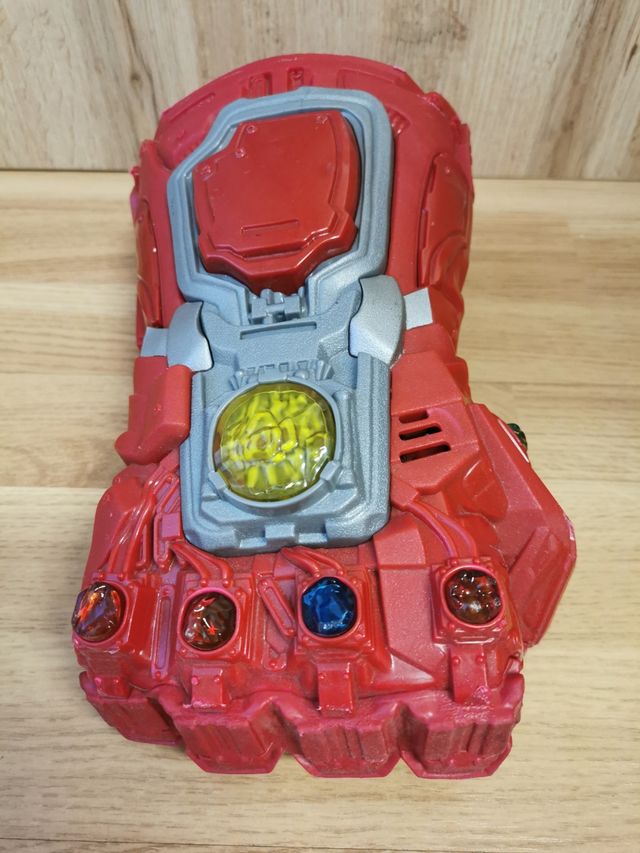 GUANTE - PUÑO ORIGINAL MARVEL DE THANOS