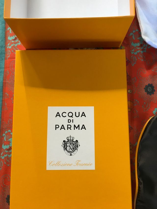 Acqua di Parma collezione Tournée trousse viaggio