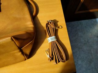 Bolso de cuero marrón