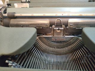 🔝 Maquina de escribir Olympia De Luxe 1957