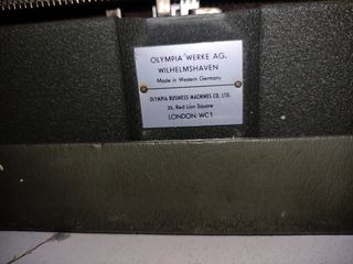 🔝 Maquina de escribir Olympia De Luxe 1957