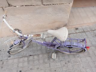 Antigua bicicleta cinzia