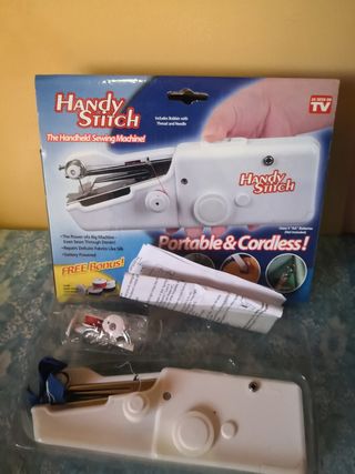 Máquina de coser pequeña.