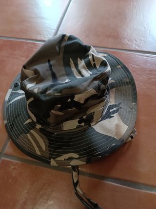 SOMBRERO Y/O GORRA CAZADOR