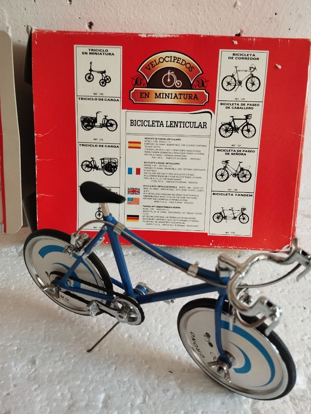 VELOCIPEDOS EN MINIATURA.