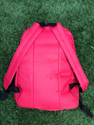 Mochila escolar roja, personalizada