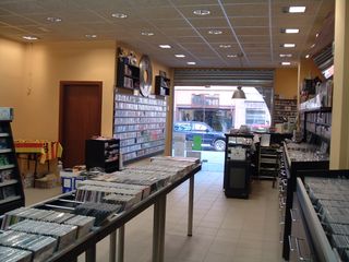 Local cèntric a Manlleu, botiga