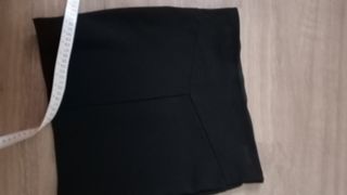 Minifalda elástica negra Stradivarius