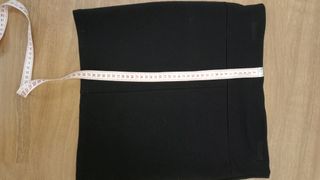 Minifalda elástica negra Stradivarius