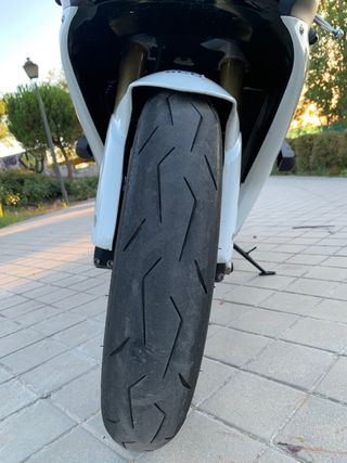 Suzuki gsxr 750
