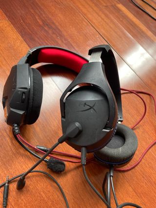 ps4 + 2 mandos+ 2 auriculares gamer +cámara