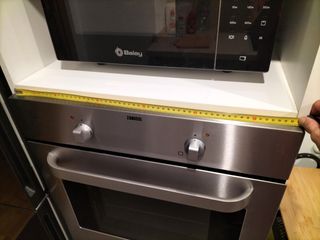 Horno marca zanussi
