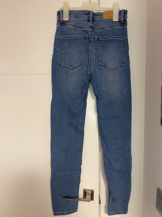 Pantalones vaqueros Stradivarius
