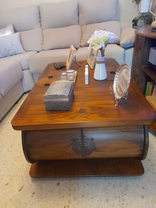 Mesa de Tv y mesa de arcón
