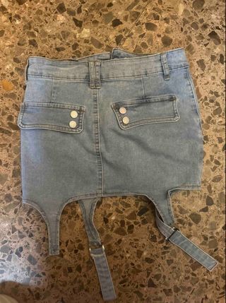 falda vaquera corta