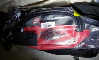 Nike air Jordan riñonera