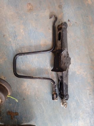 Gato coche Citroen berlingo  2002