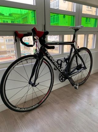 Pinarello bicicleta de carretera