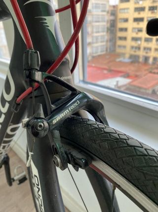 Pinarello bicicleta de carretera