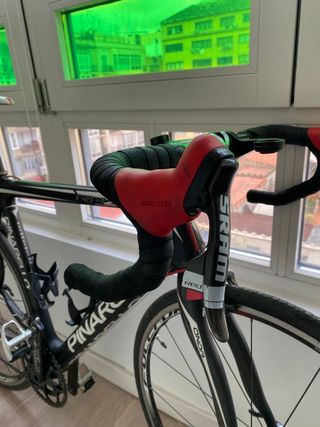 Pinarello bicicleta de carretera