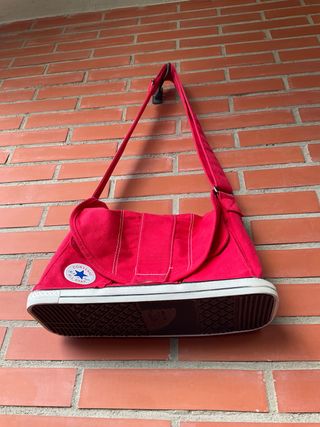 Bolso zapatilla Converse