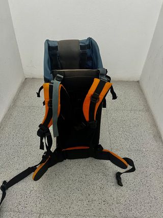 Mochila portabebé montaña Deuter