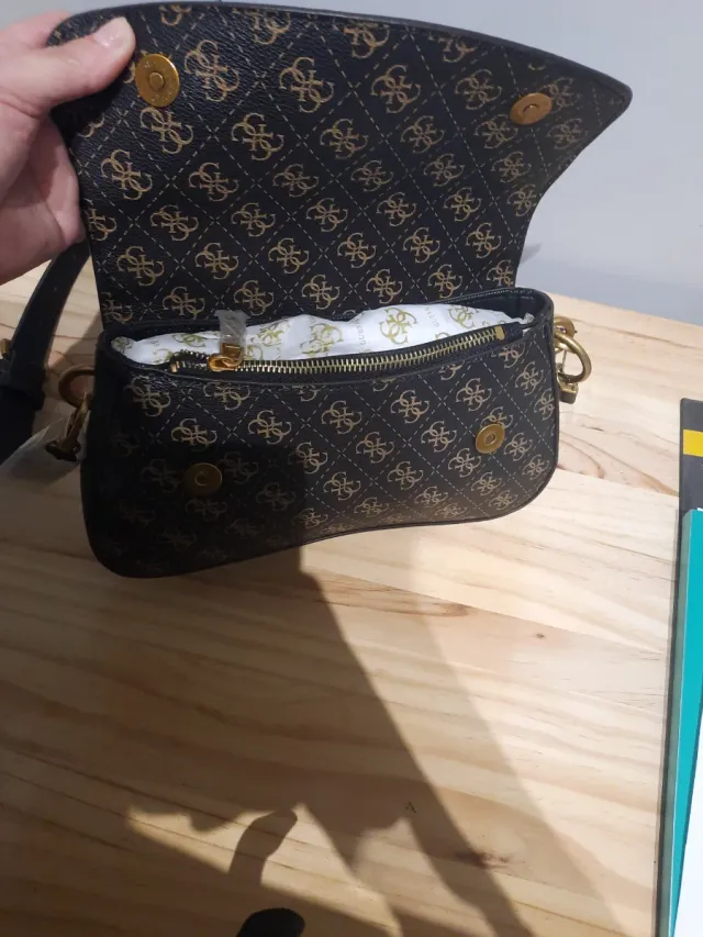 Bolso Guess sin estrenar