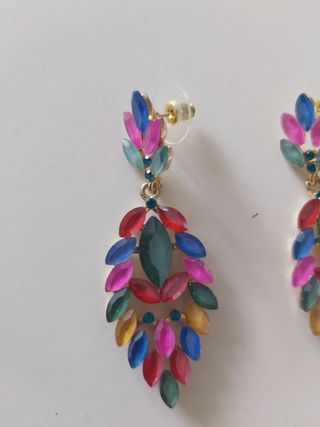 PENDIENTES DE FIESTA LARGOS DE COLORES