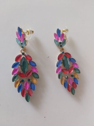 PENDIENTES DE FIESTA LARGOS DE COLORES
