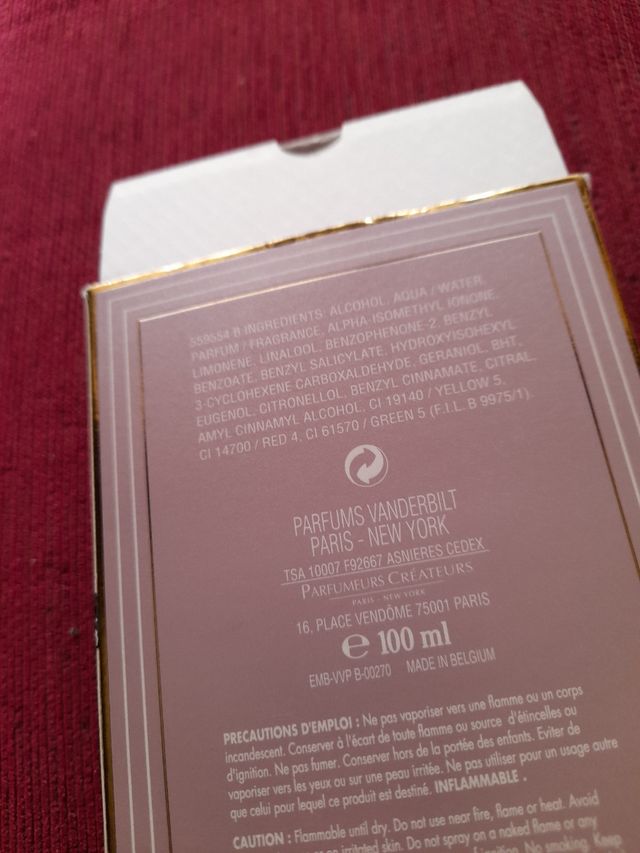 Perfume nuevo caja como se ve