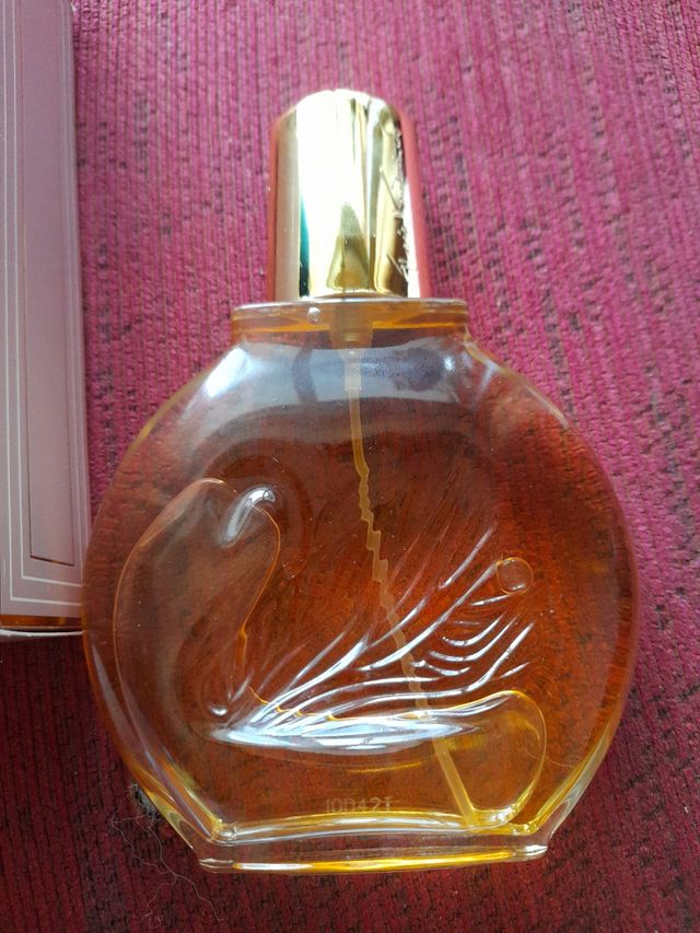 Perfume nuevo caja como se ve