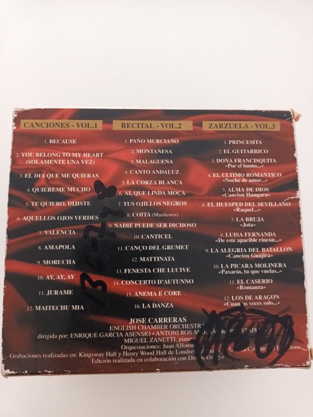 Pavarotti, Carreras, Caballe. Óperas.