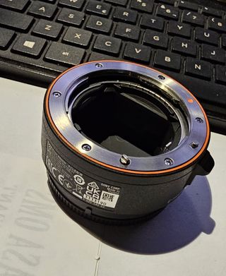 Teleobjetivo 150-600 y tambien LA-EA5