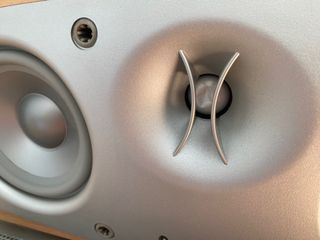 Altavoz Central Infinity Beta HCS Center