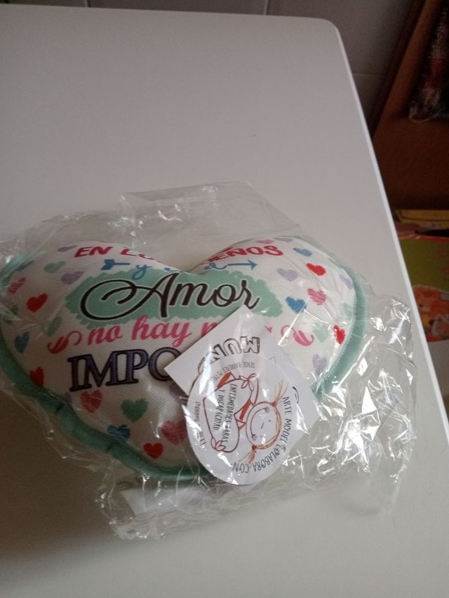 Cojin precintado con etiqueta