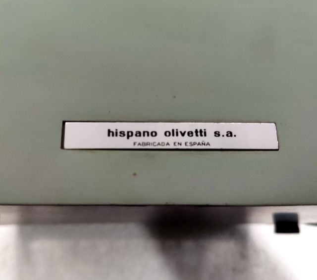 MAQUINA ESCRIBIR OLIVETTI STUDIO DE LUXE